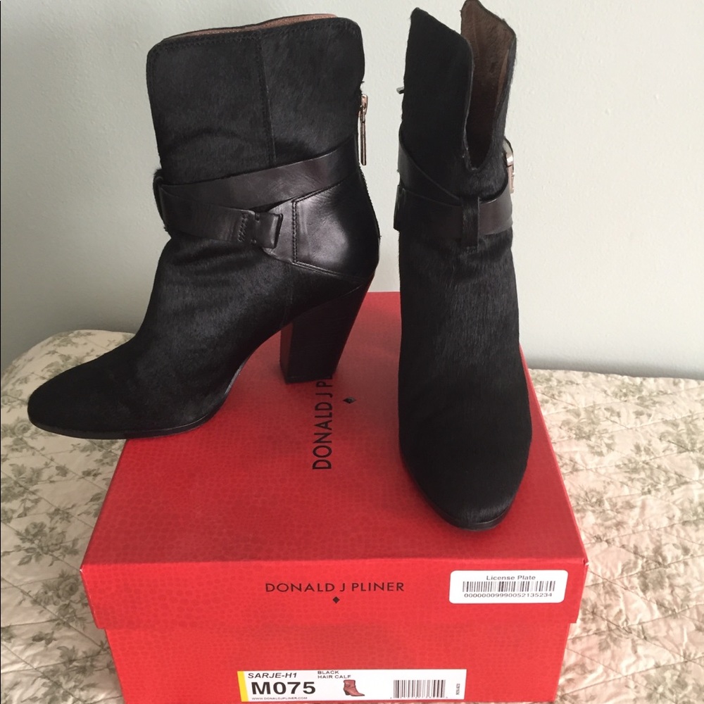 WOMENS DONALD PLINER CALF HAIR BOOTS